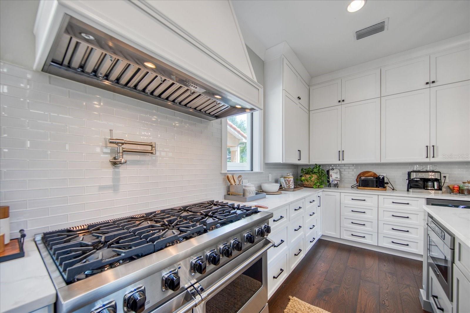 HARBOR VIEW PALMS - Residential