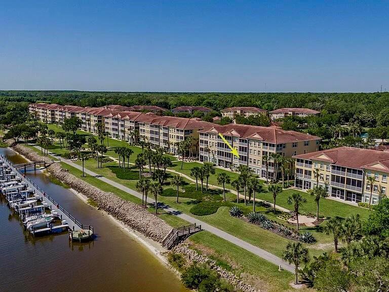 800 CANOPY WALK LANE 822