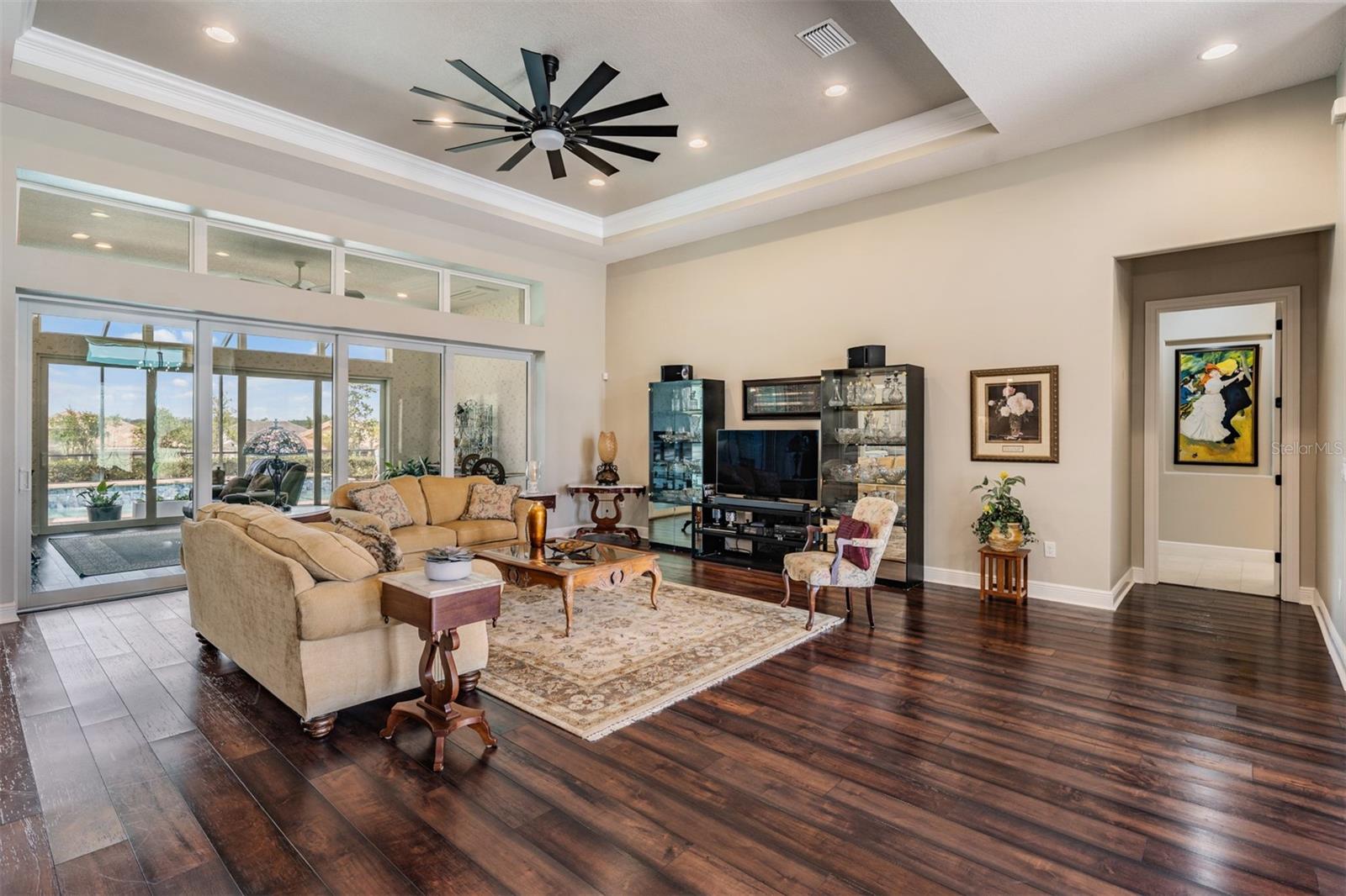 LAKE JOVITA GOLF & COUNTRY CLUB - Residential