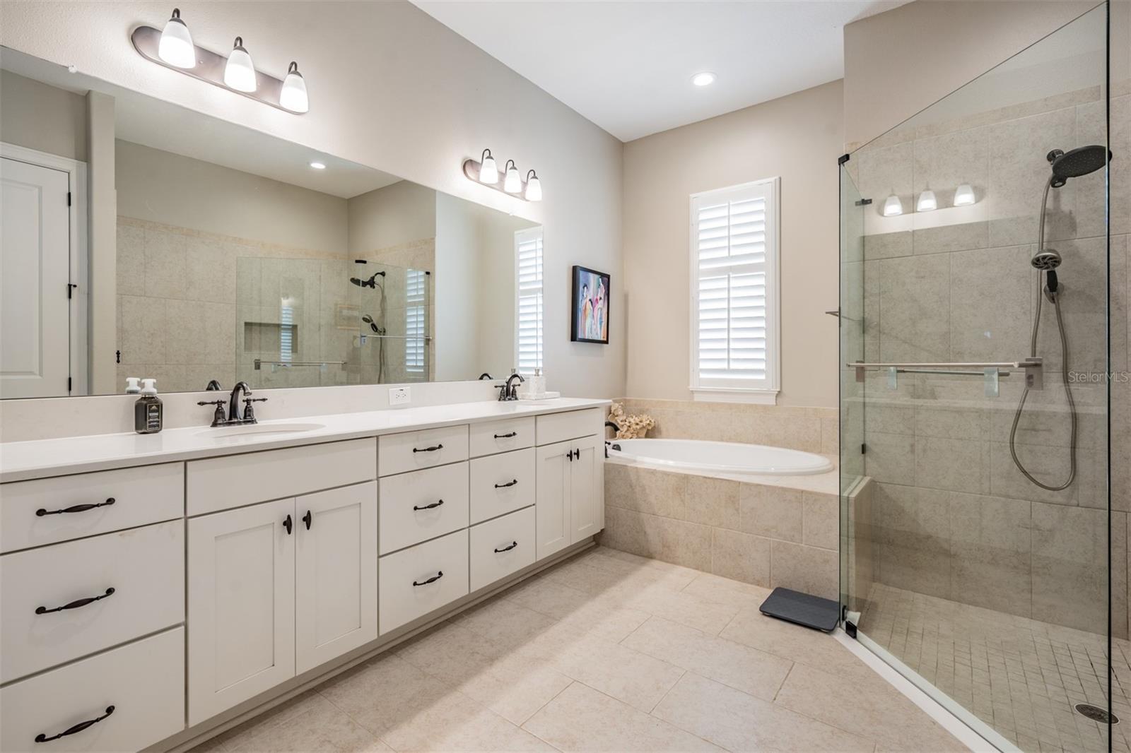 LAKE JOVITA GOLF & COUNTRY CLUB - Residential