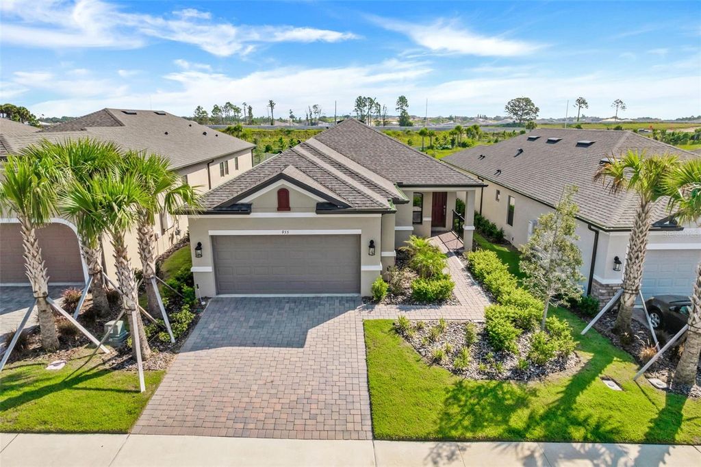 Photo of 955 Braewood Drive, Clermont, FL 34715 (MLS # O6352248)