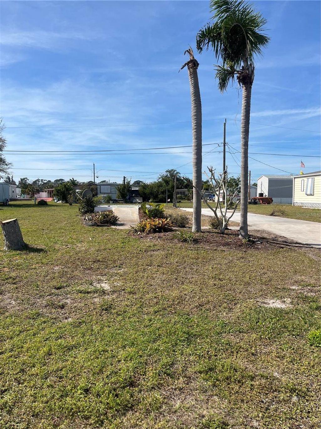 Photo of 1324 Flamingo Drive, Englewood, FL 34224 (MLS # D6134484)