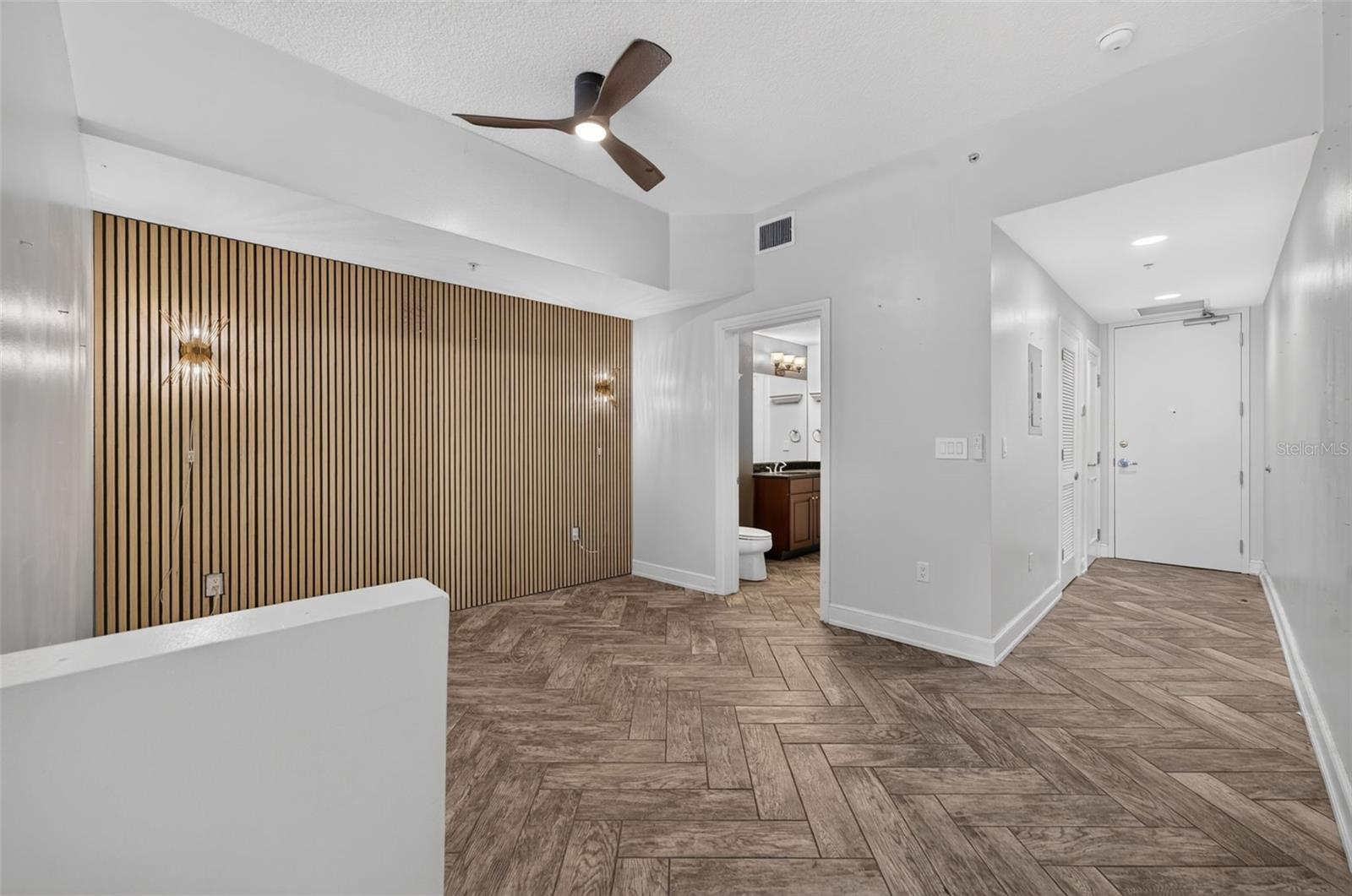 101 S EOLA DRIVE 1016