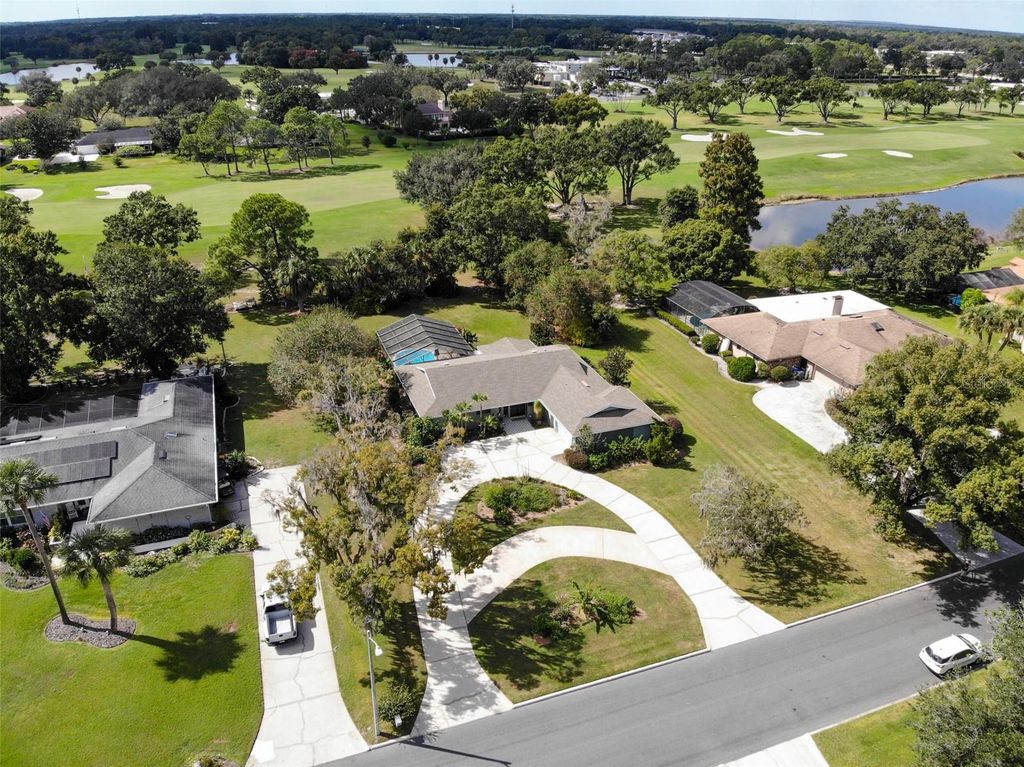 Photo of 630 Howard Avenue, Lakeland, FL 33815 (MLS # L4955048)