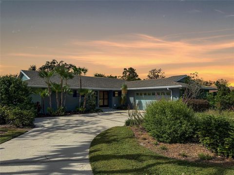 Photo of 630 Howard Avenue, Lakeland, FL 33815 (MLS # L4955048)