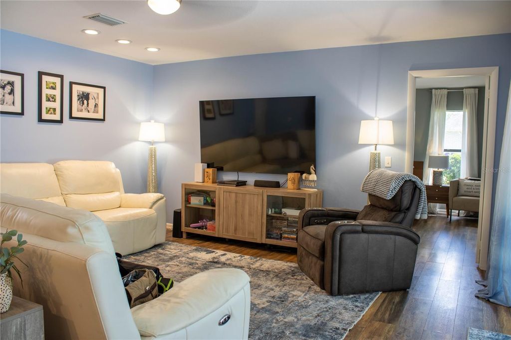 Photo of 630 Howard Avenue, Lakeland, FL 33815 (MLS # L4955048)