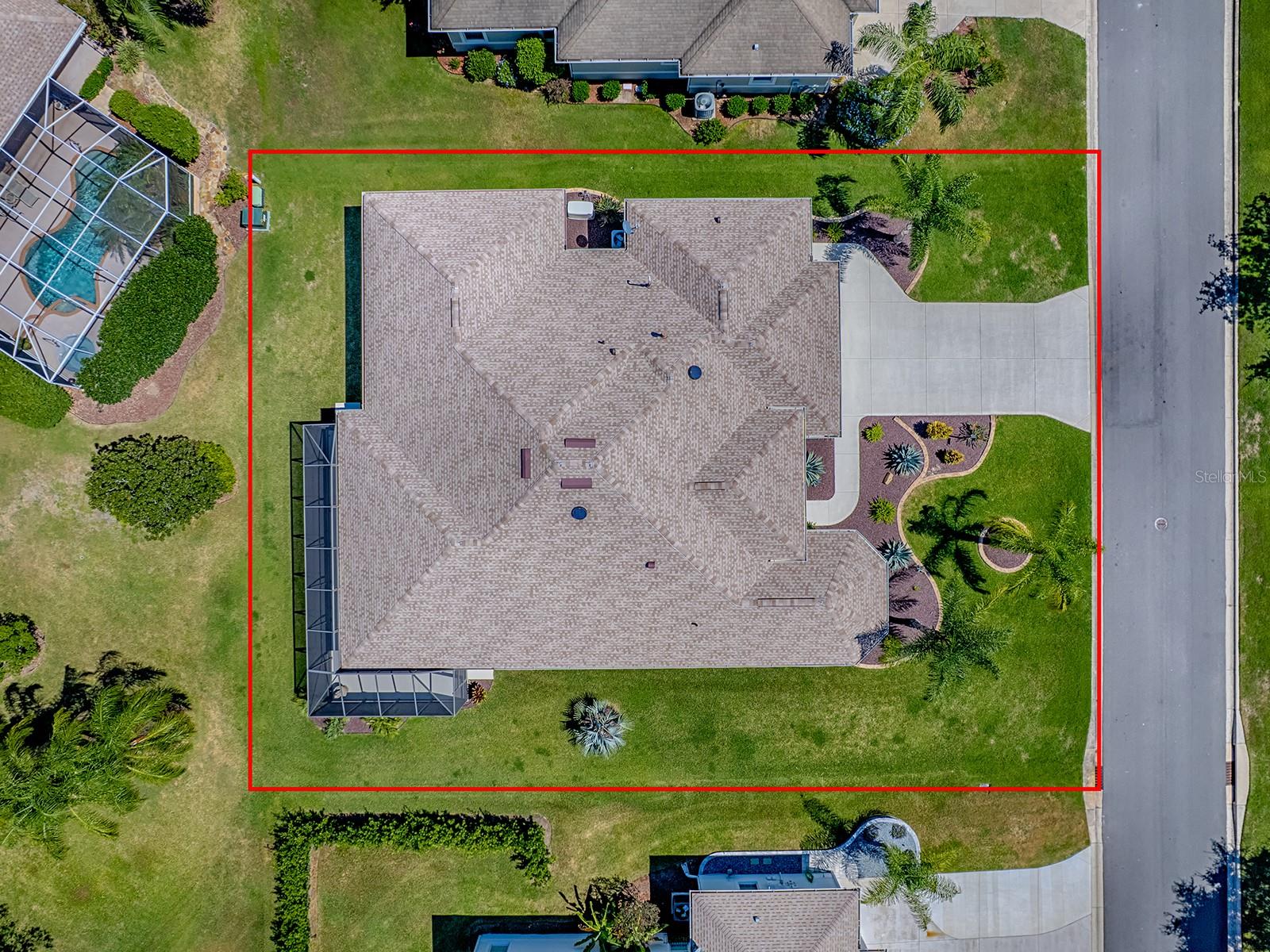 1104 RUSSELL LOOP