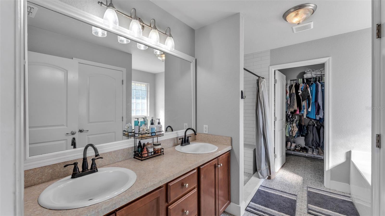 TAYLOR LNDG - Residential