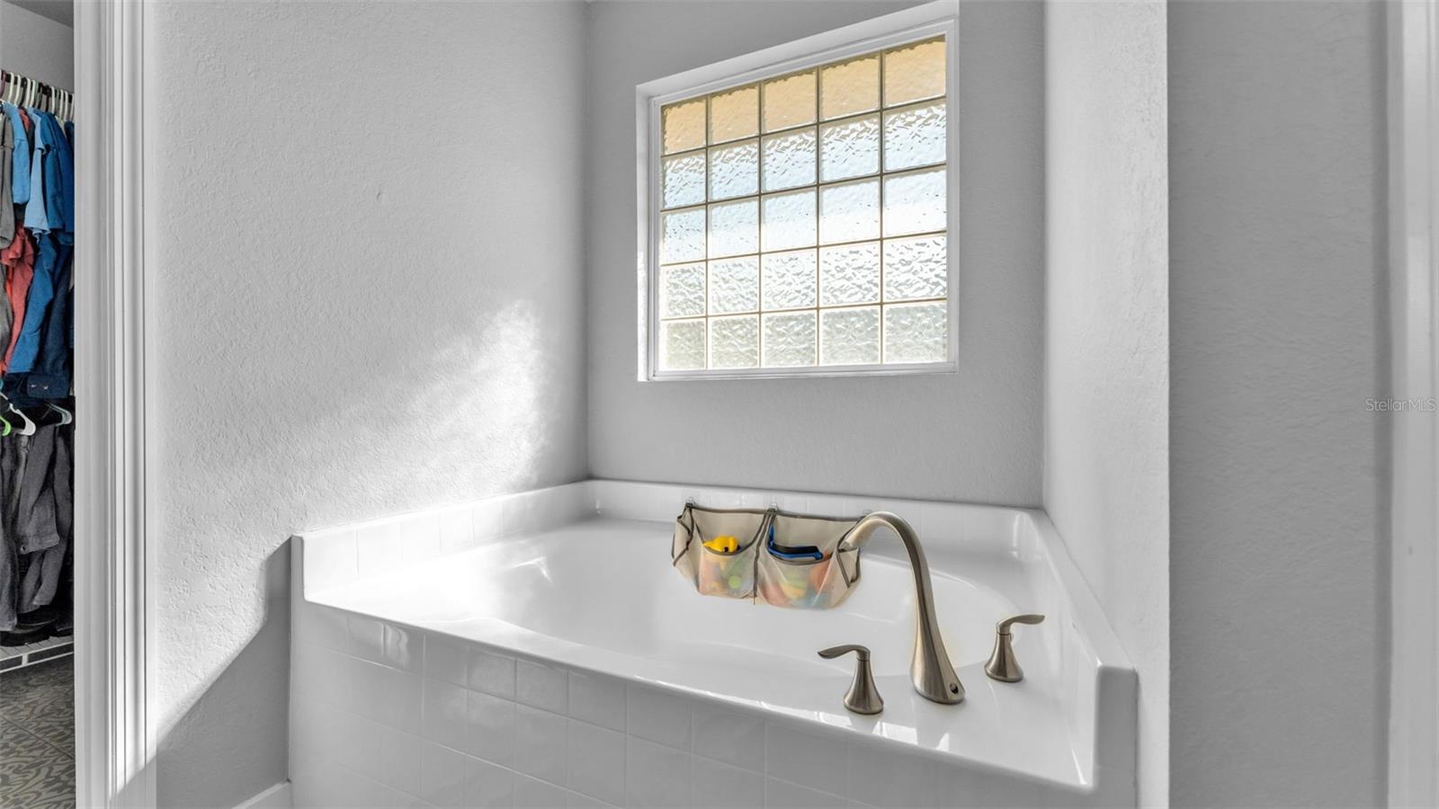 TAYLOR LNDG - Residential