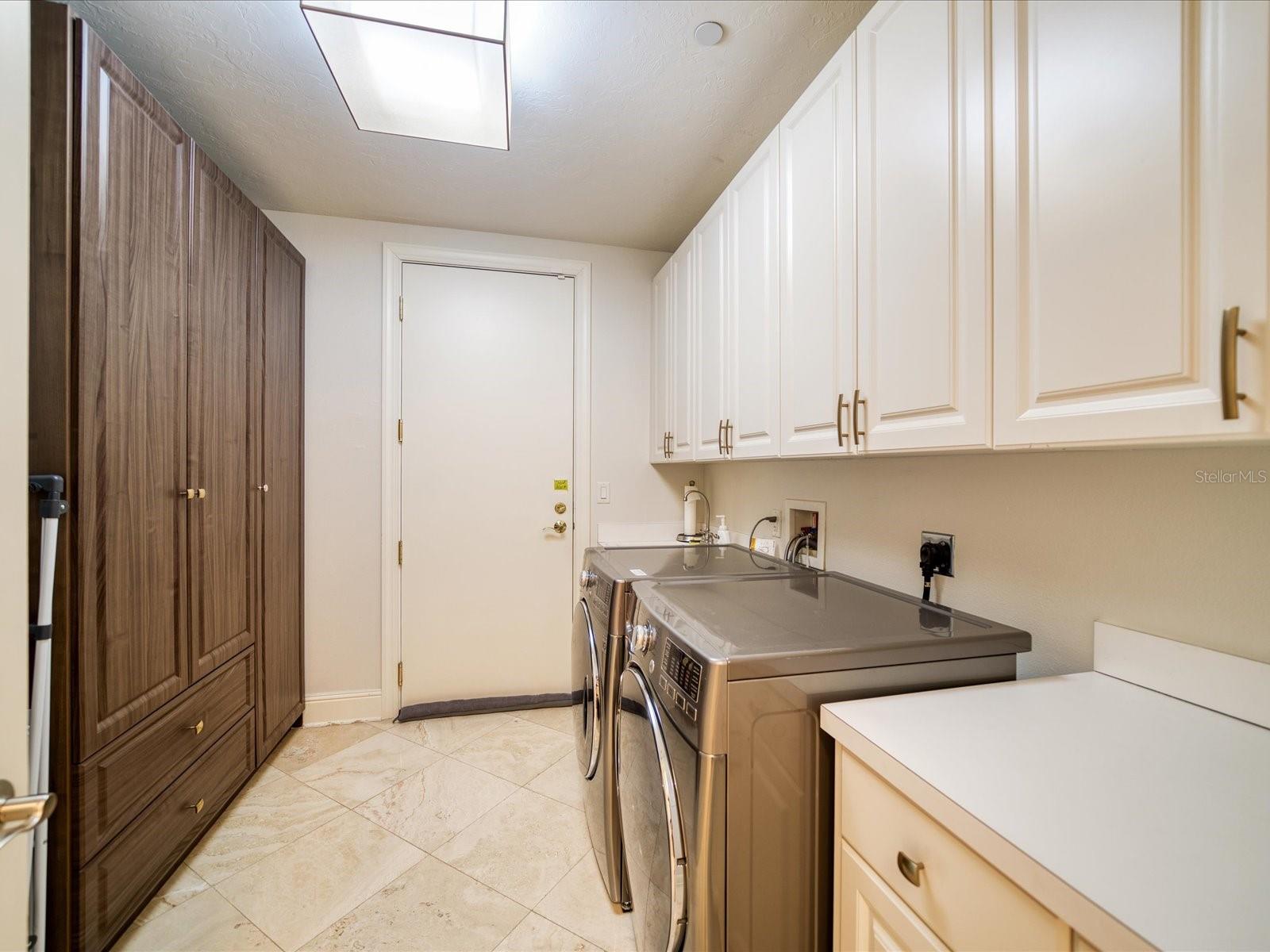 BELLE HARBOR CONDO - Residential