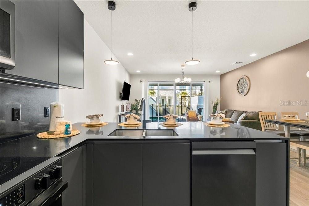 TRANQUILITY TWNHMS - Residential Lease