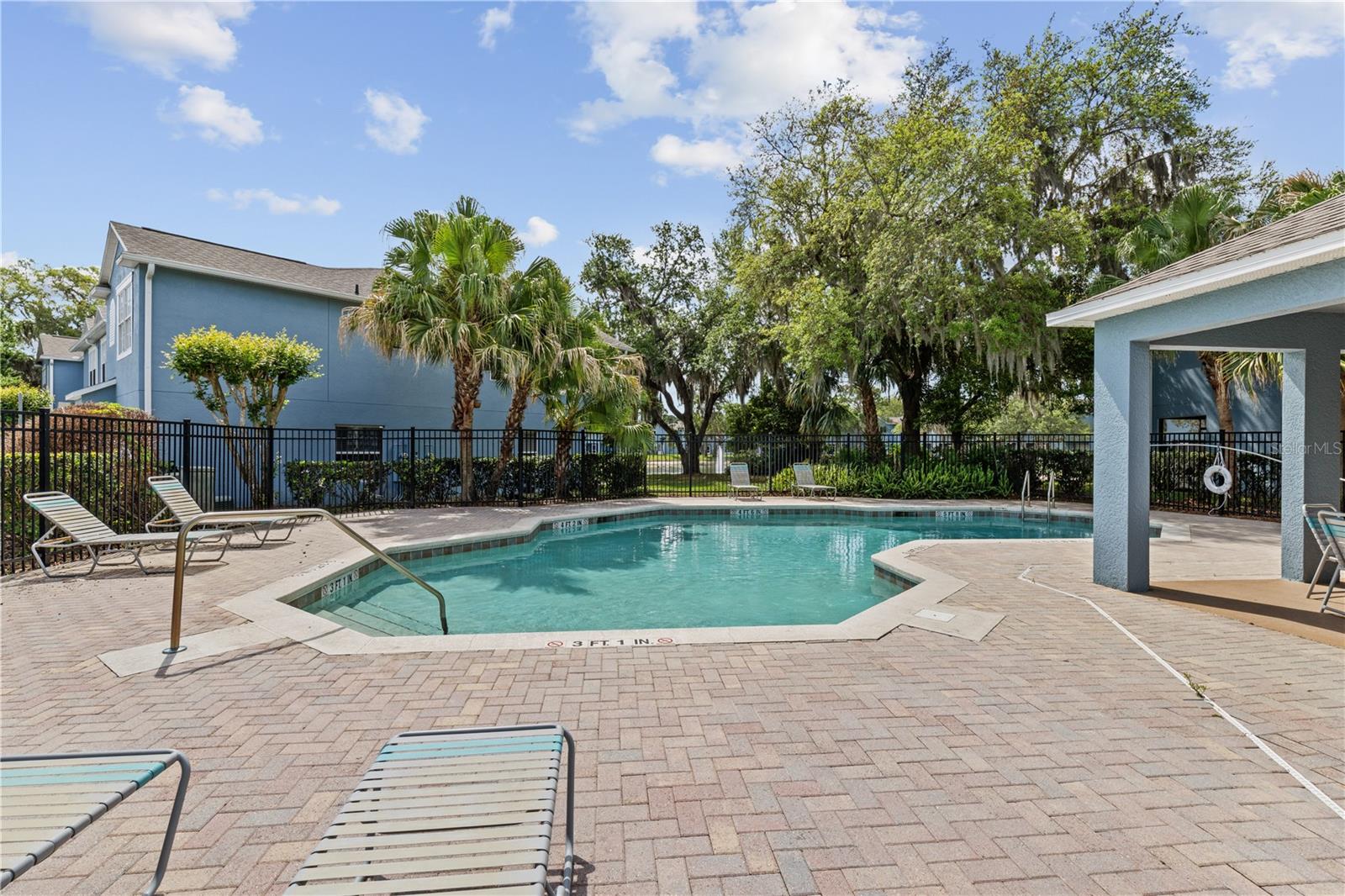 PLACID LAKE TOWNHOMES - Residential