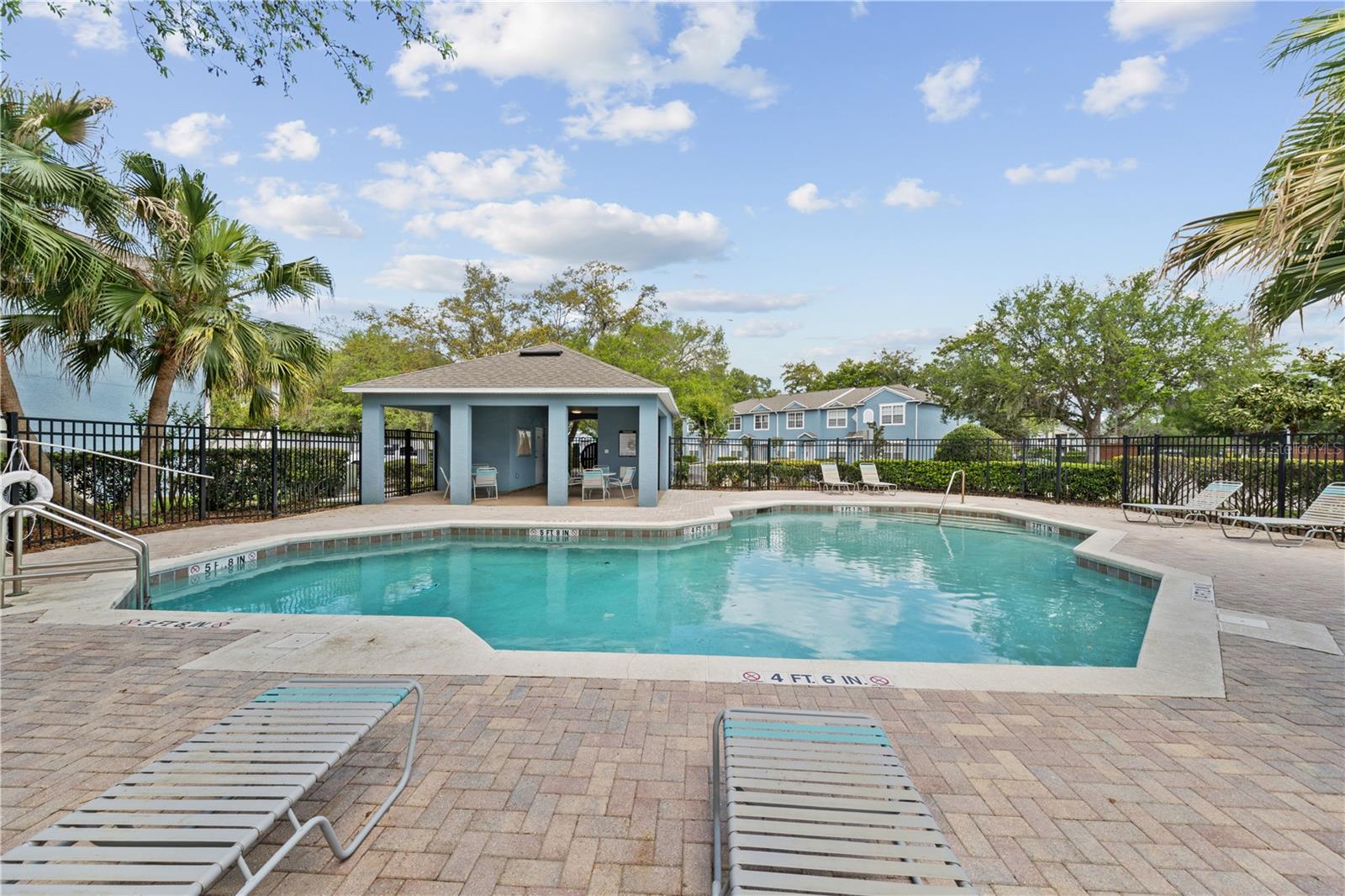 PLACID LAKE TOWNHOMES - Residential