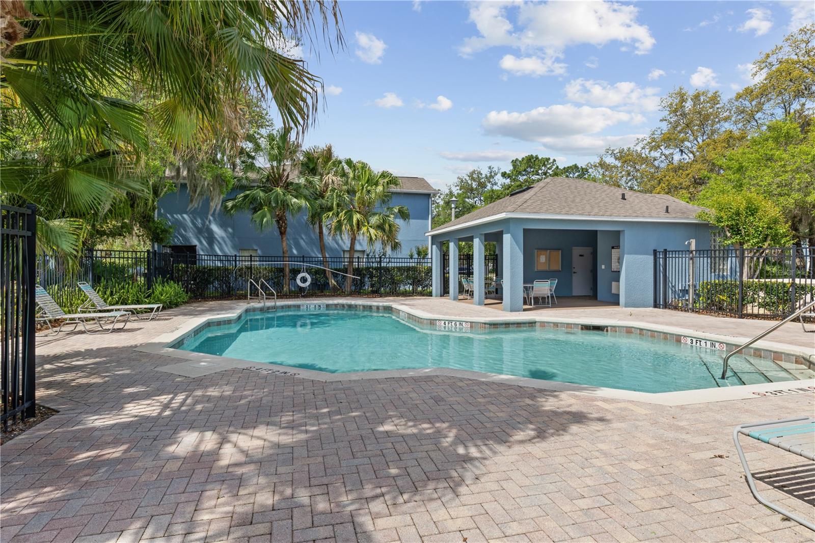 PLACID LAKE TOWNHOMES - Residential