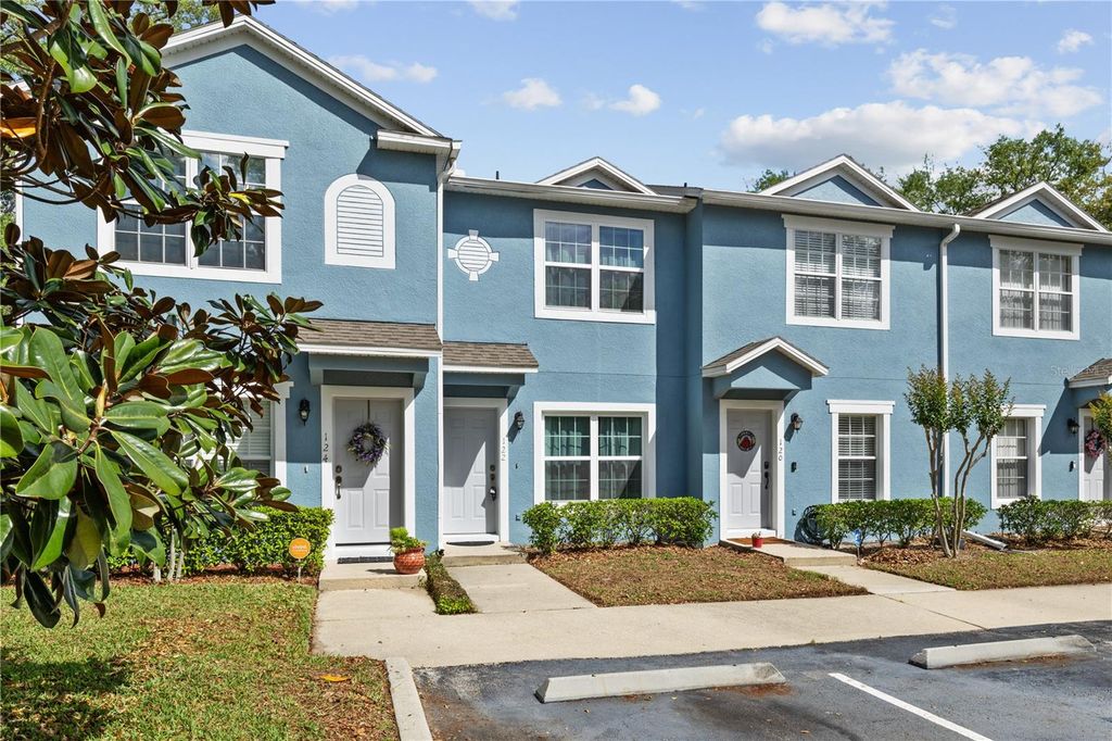 Photo of 122 Wilton Circle, Sanford, FL 32773 (MLS # O6390135)