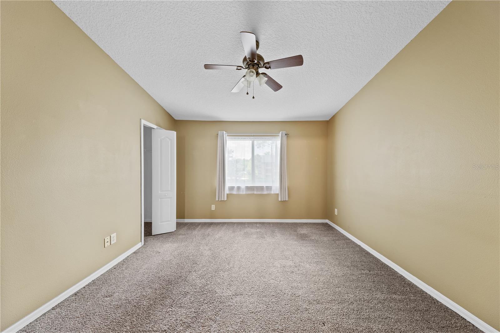 PLACID LAKE TOWNHOMES - Residential