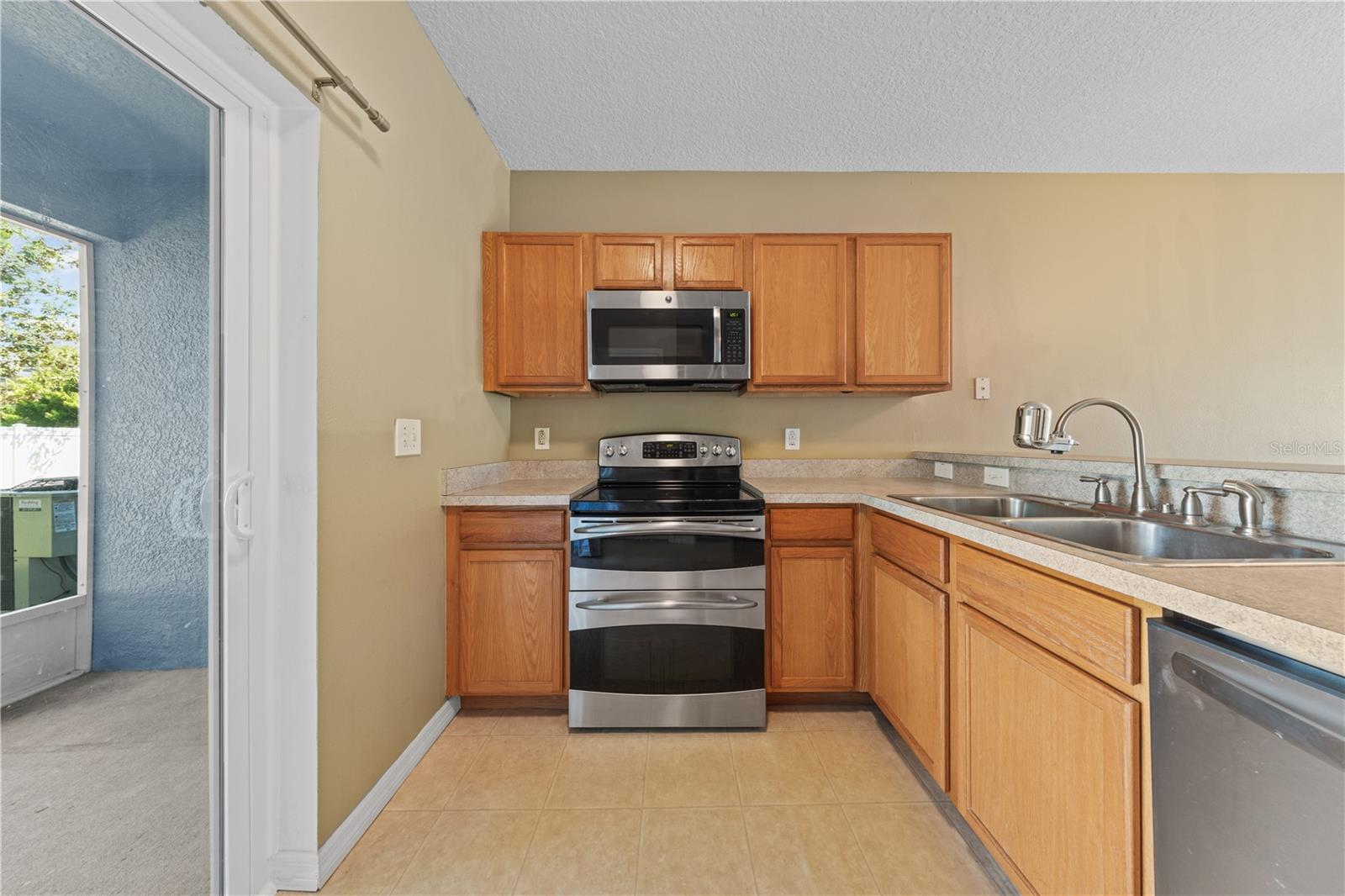 PLACID LAKE TOWNHOMES - Residential