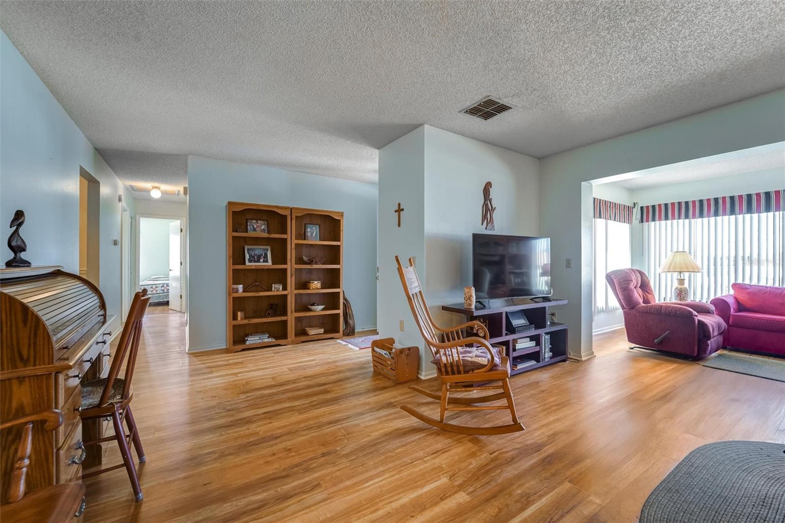 DOLLAR LAKE VILLAGE CONDO - Residential