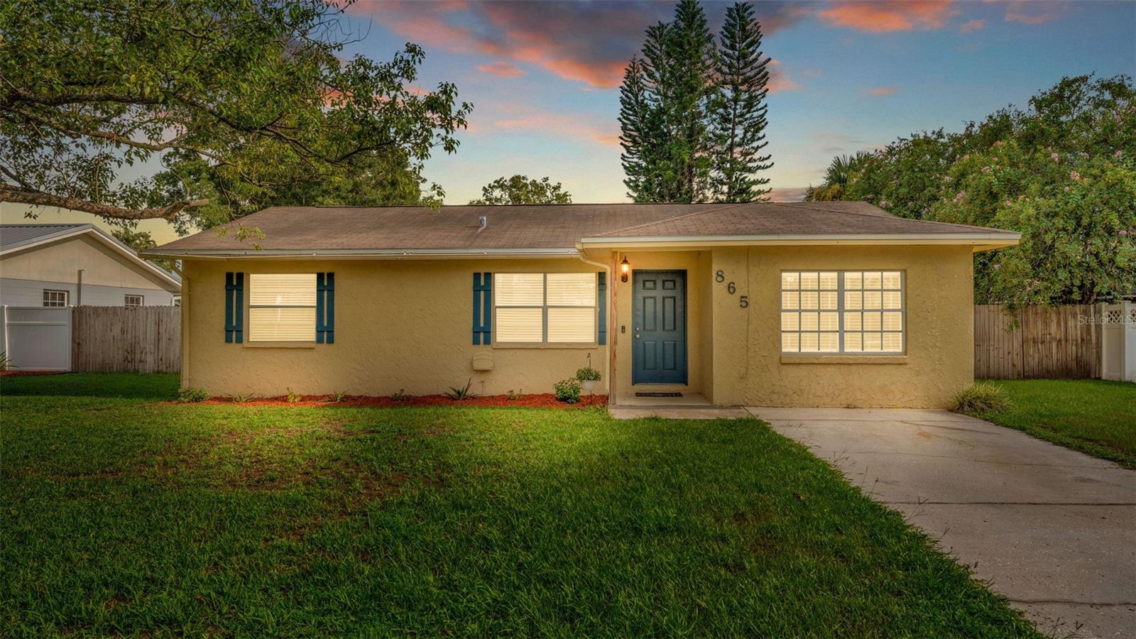 No HOA! This comfortable 3 bedroom, 2 bathroom home is located in a quiet Bartow neighborhood, close to all central Florida's parks, sports, and more. Inside, you'll find a functional layout with everything you need.
The home features a screened-in back porch—perfect for relaxing—and a fully fenced yard offering privacy and space for pets or outdoor activities. The kitchen opens to the main living area, and the primary bedroom includes a private bathroom.
With low-maintenance landscaping and a straightforward floor plan, this home is ideal for anyone. Schedule a showing and see the potential this home has to provide.