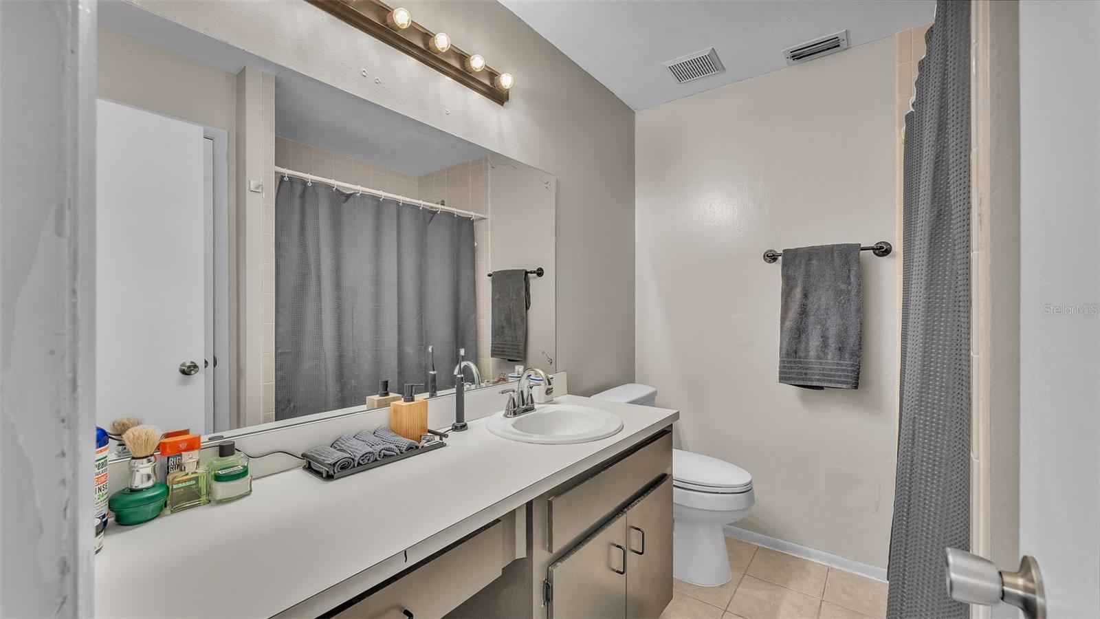 OAKWOOD - Residential