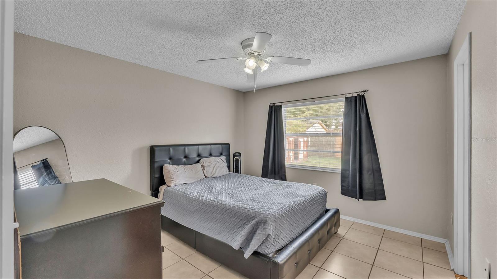 OAKWOOD - Residential