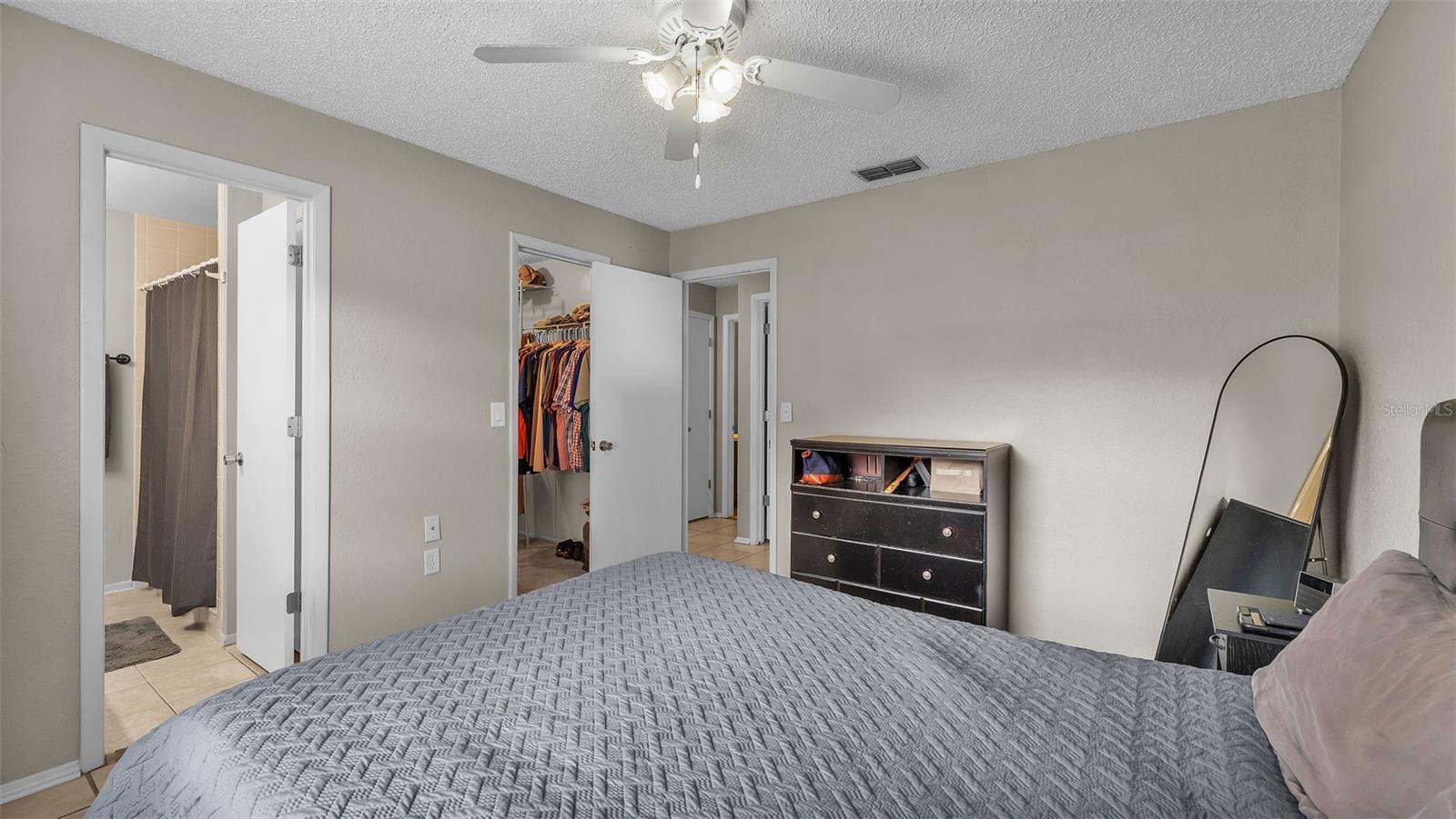 OAKWOOD - Residential