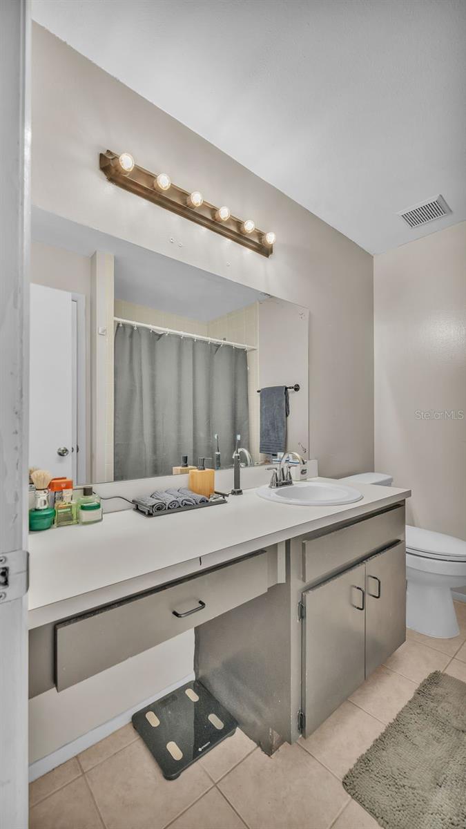 OAKWOOD - Residential