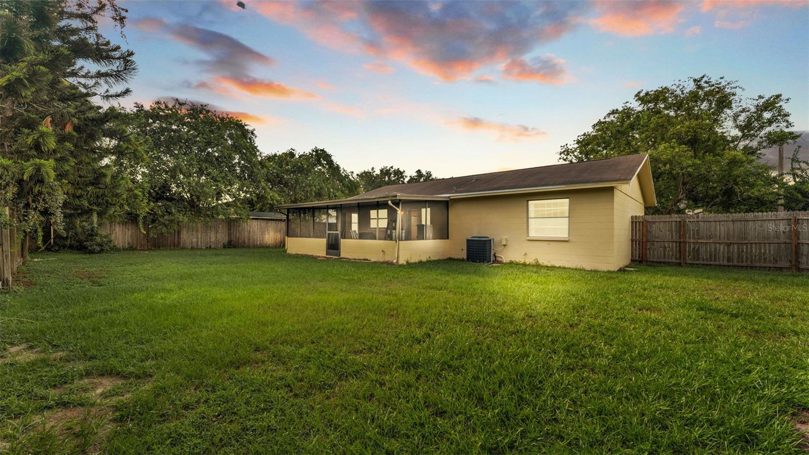 OAKWOOD - Residential