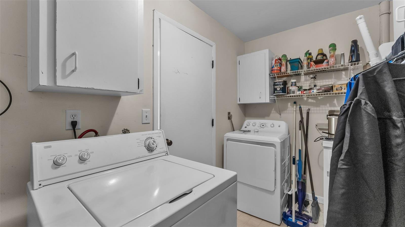 OAKWOOD - Residential