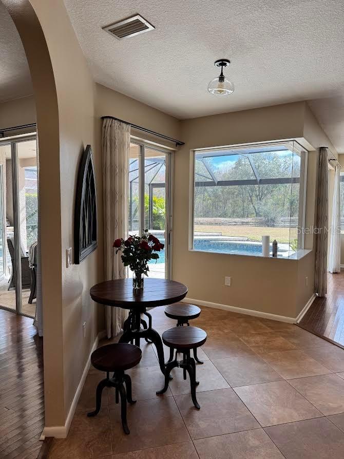 CALUSA TRACE UNIT FIVE PH - Residential