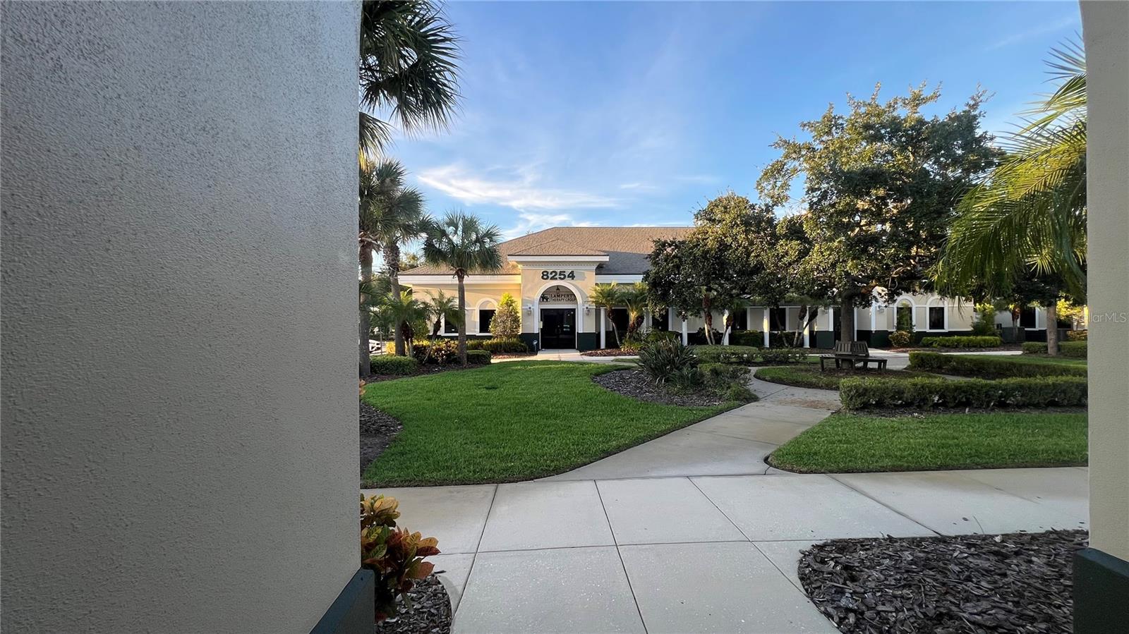 118TH PLACE CONDO - Commercial Sale