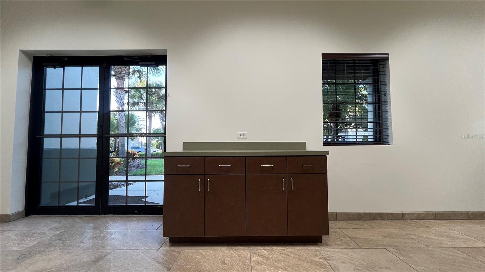 118TH PLACE CONDO - Commercial Sale