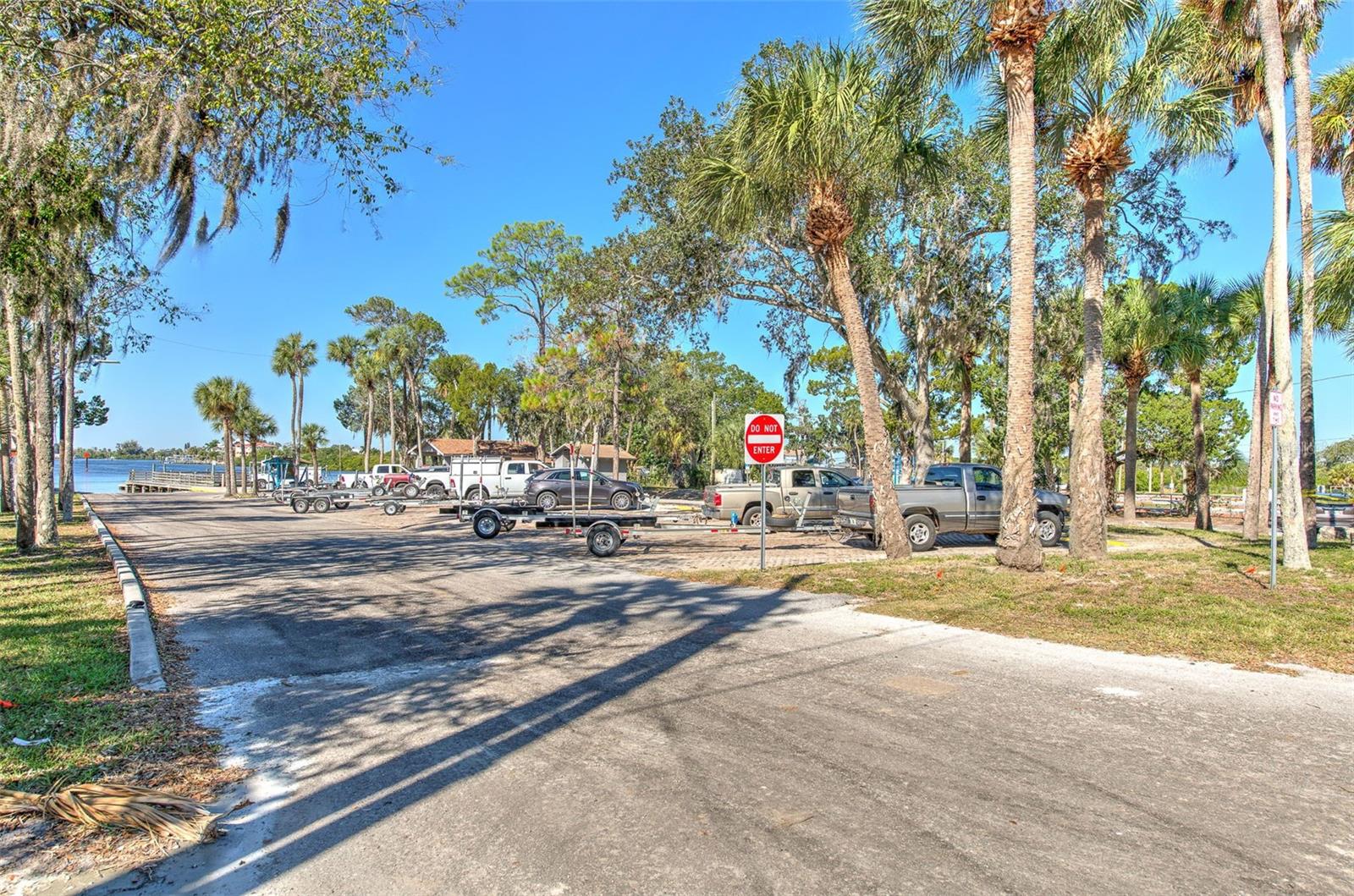 RICHEY COVE - Residential