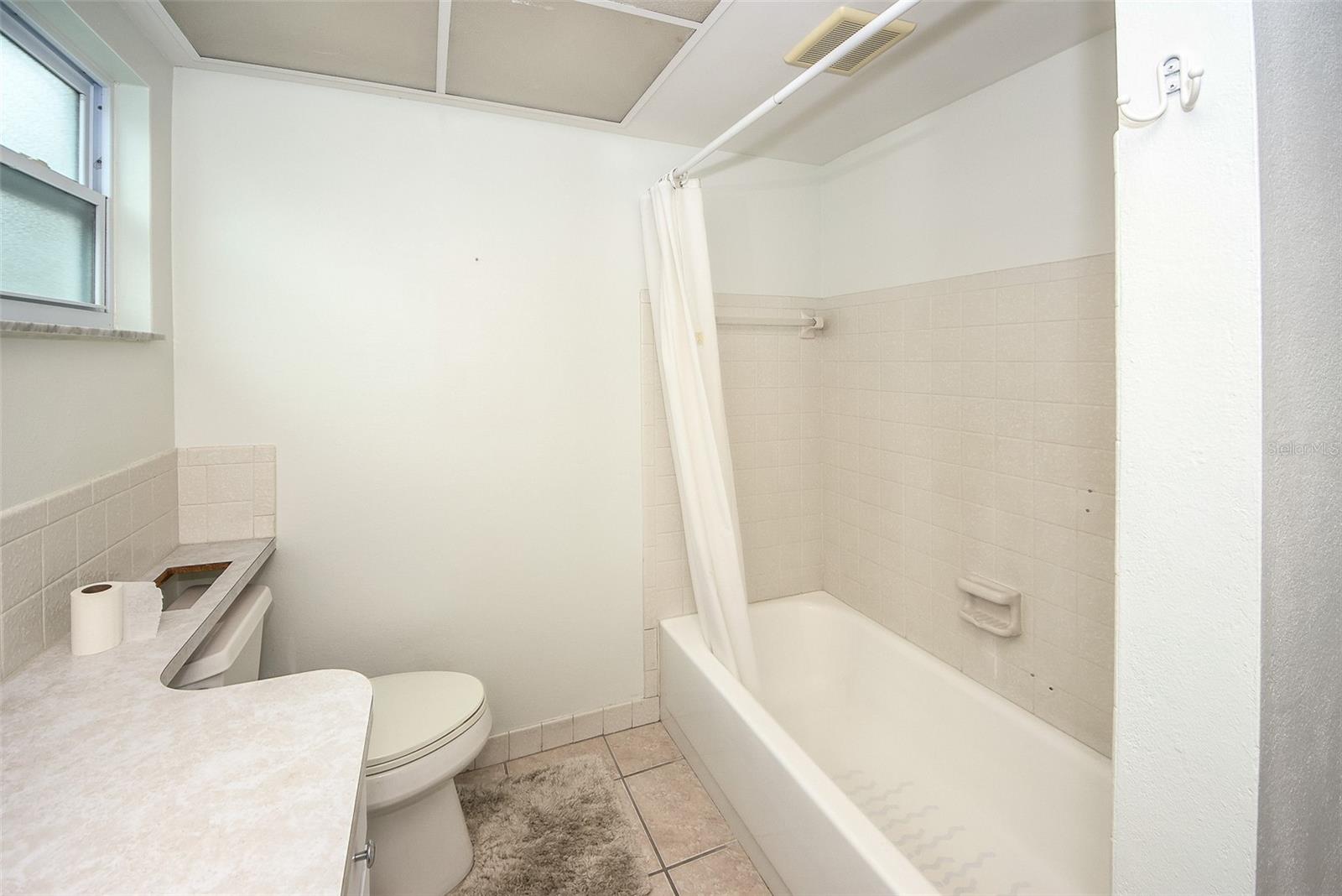 BEACON WOODS VILLAGE - Residential Lease