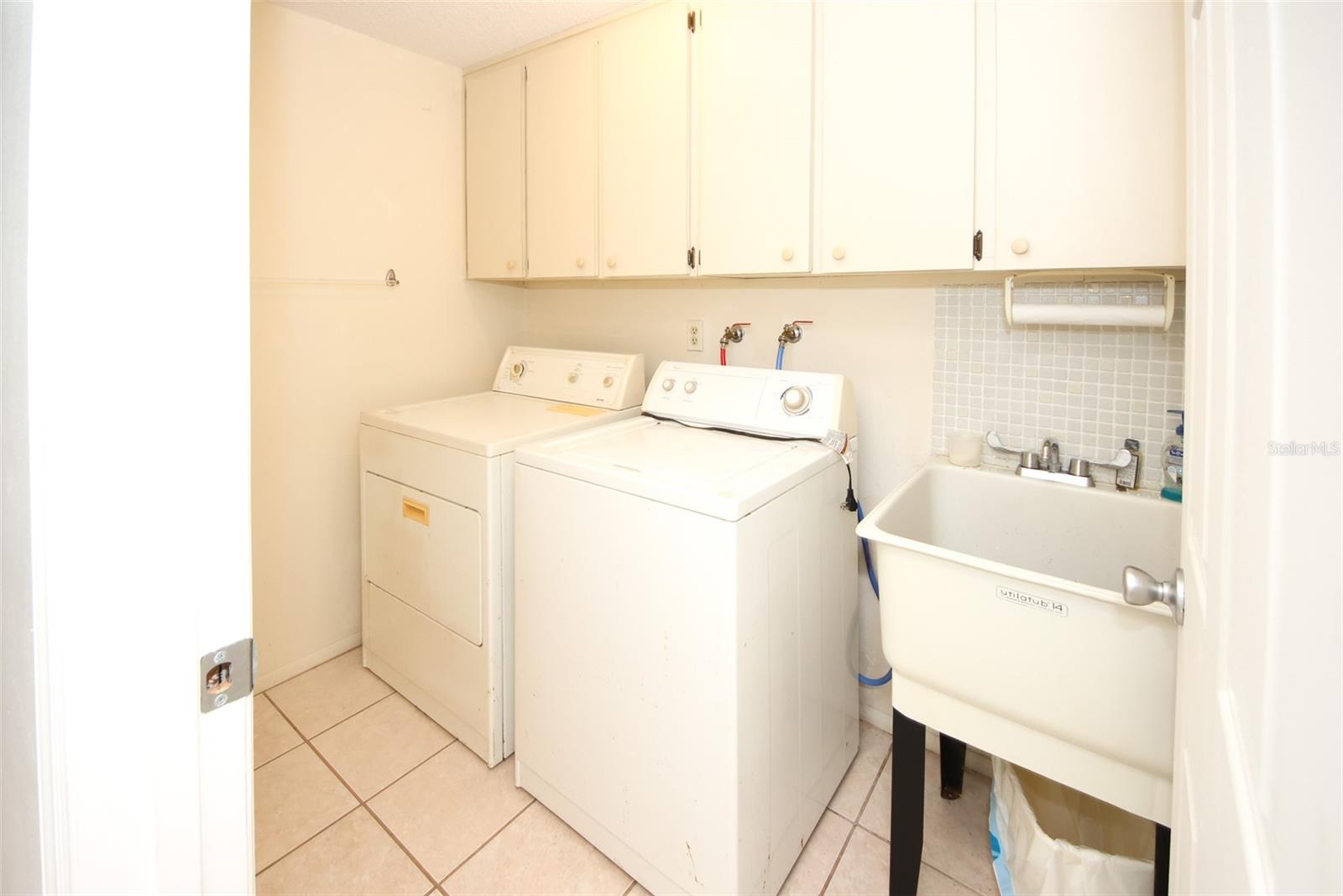 BEACON WOODS VILLAGE - Residential Lease