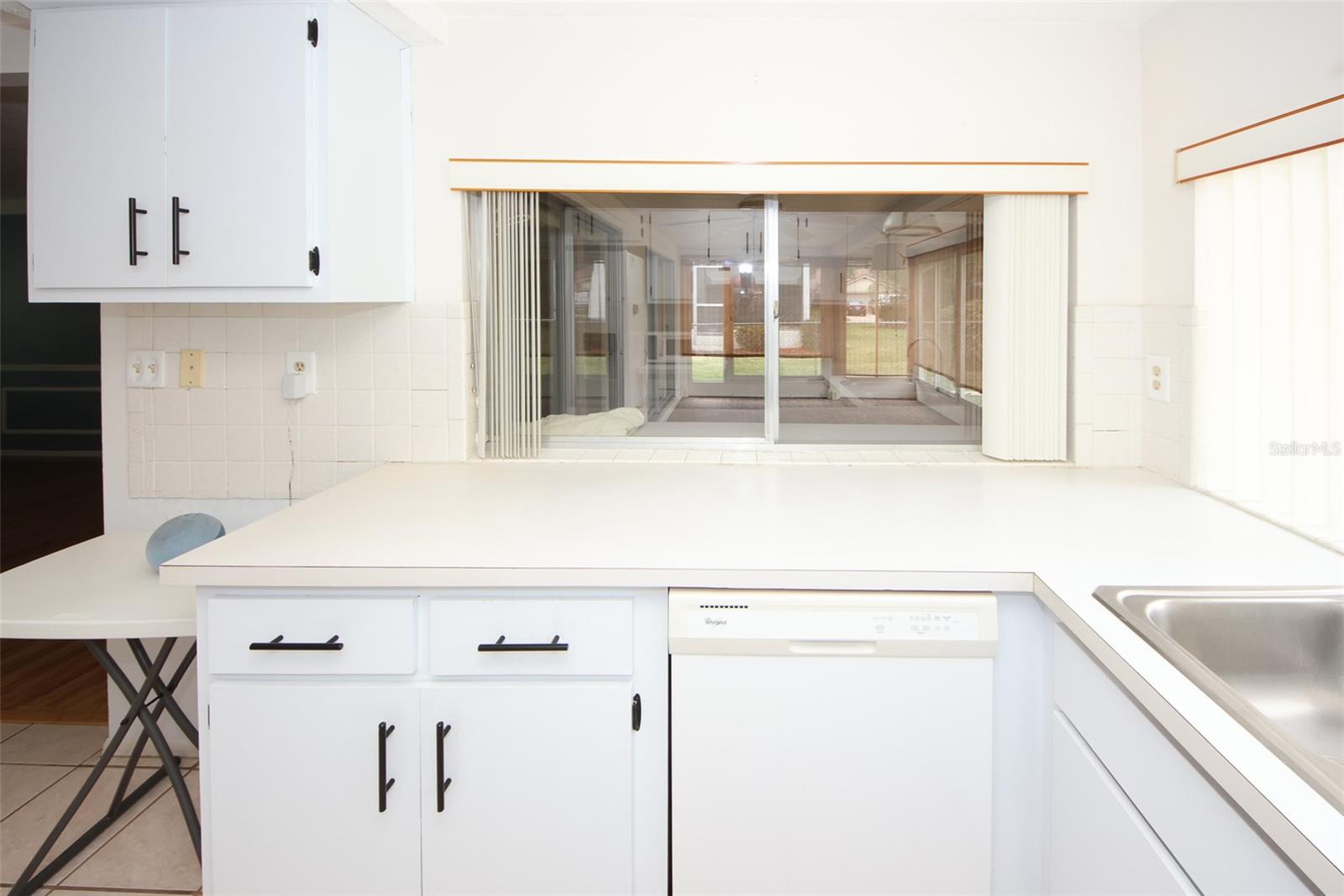 BEACON WOODS VILLAGE - Residential Lease