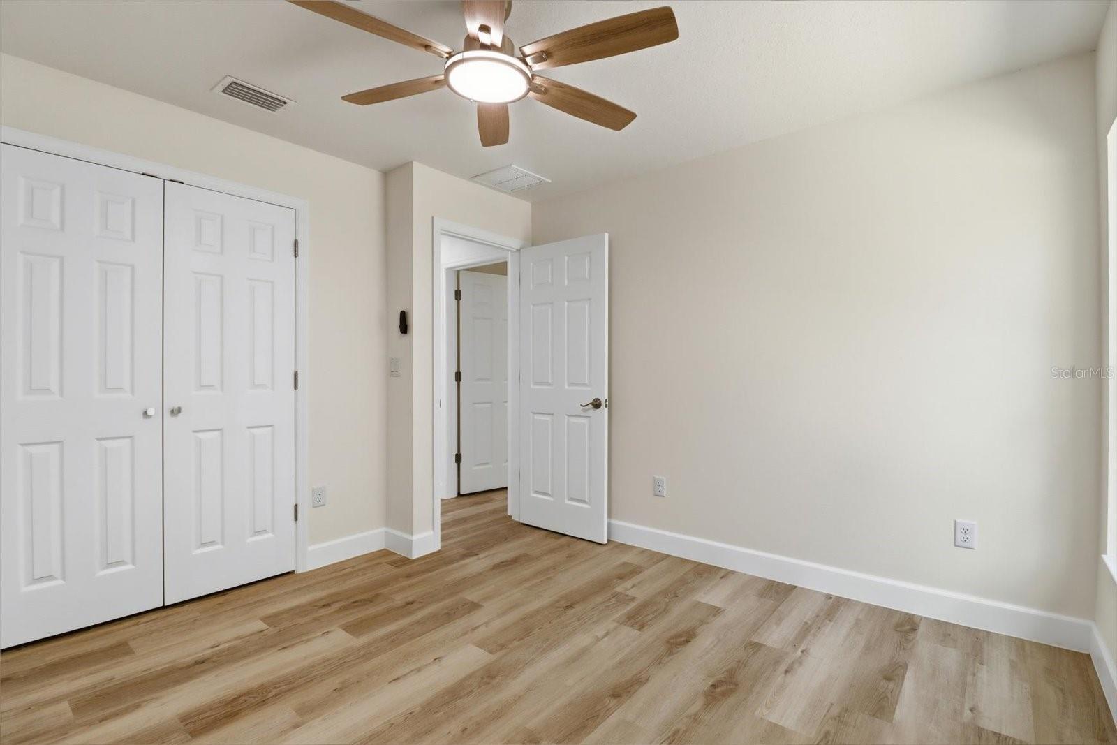 CRYSTAL MANOR UNIT 01 - Residential