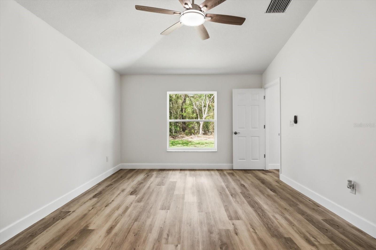 CRYSTAL MANOR UNIT 01 - Residential