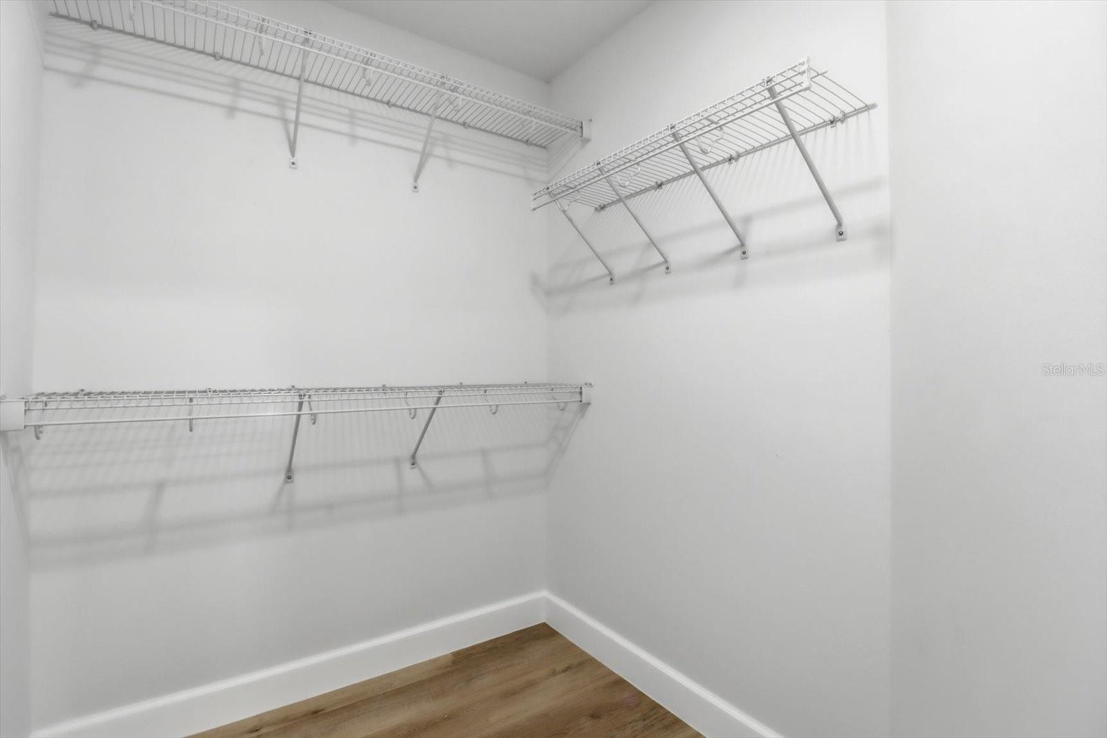 CRYSTAL MANOR UNIT 01 - Residential