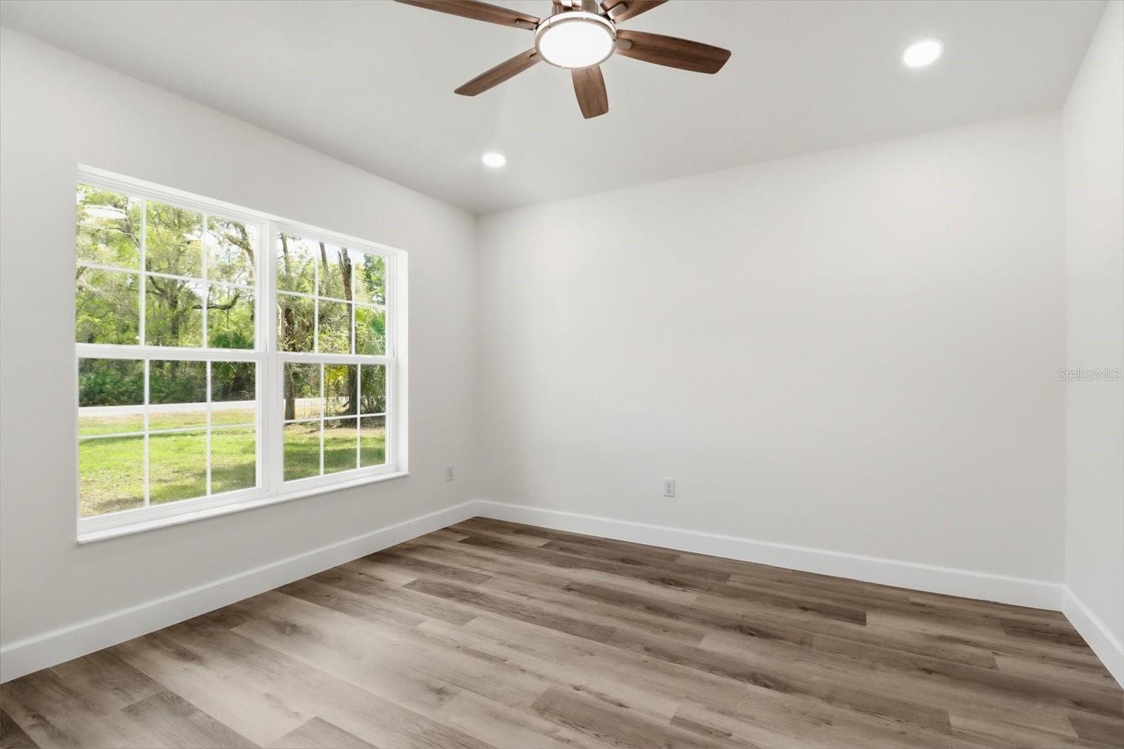 CRYSTAL MANOR UNIT 01 - Residential