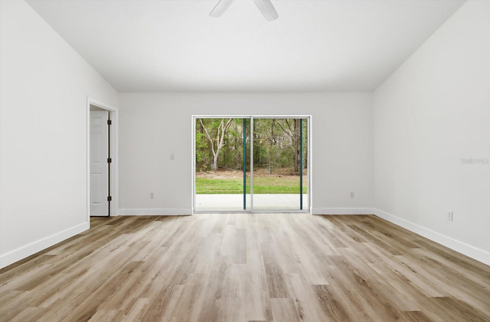 CRYSTAL MANOR UNIT 01 - Residential