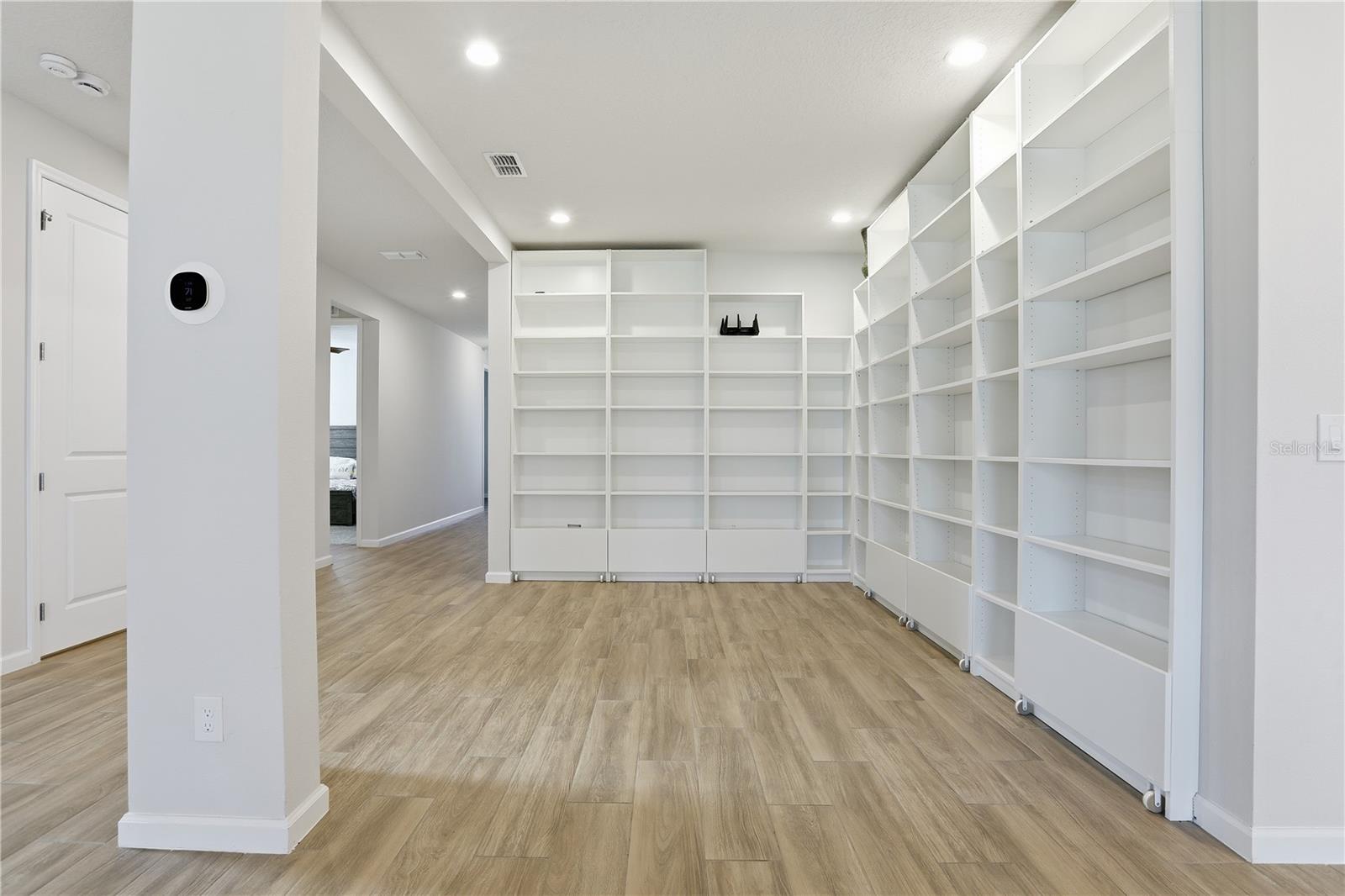 RIVERSIDE OAKS PH 2 - Residential