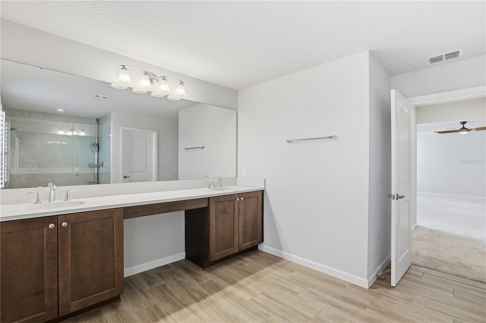 RIVERSIDE OAKS PH 2 - Residential