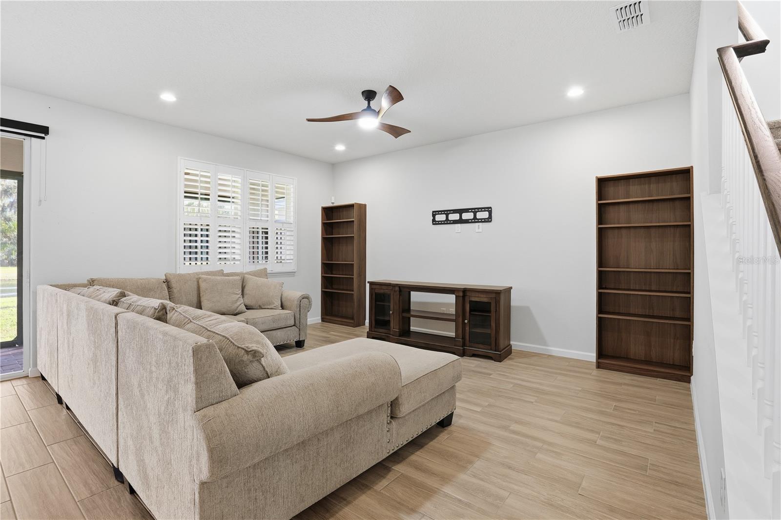 RIVERSIDE OAKS PH 2 - Residential