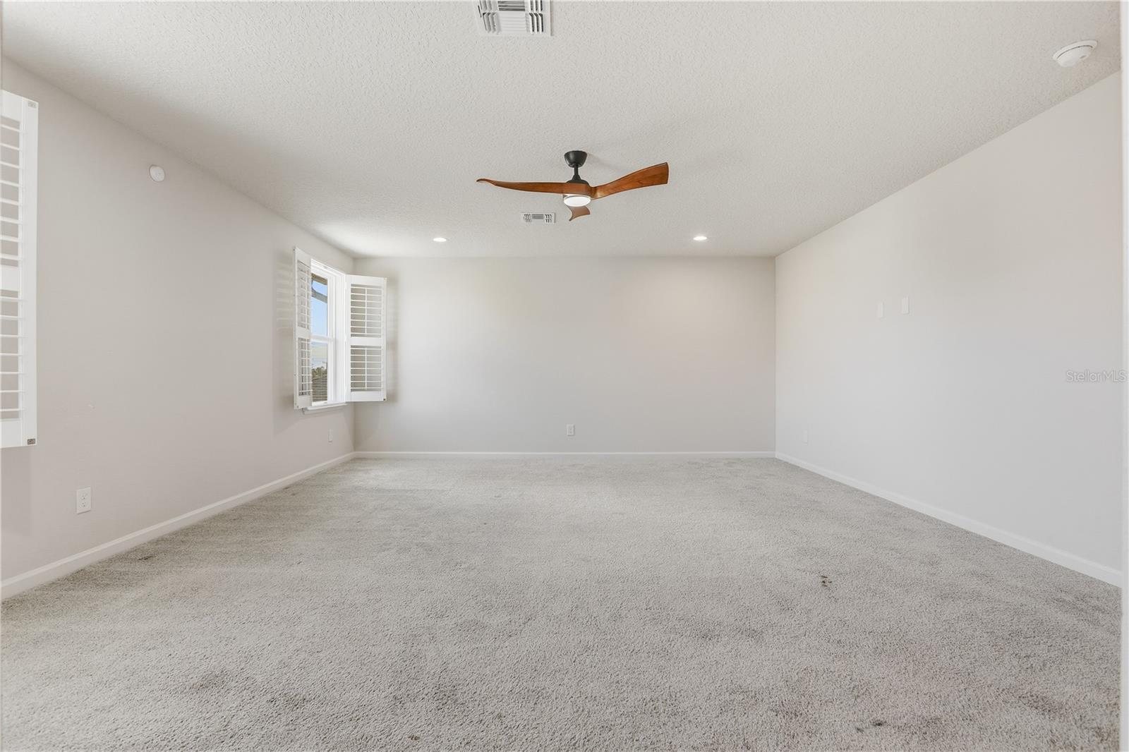 RIVERSIDE OAKS PH 2 - Residential