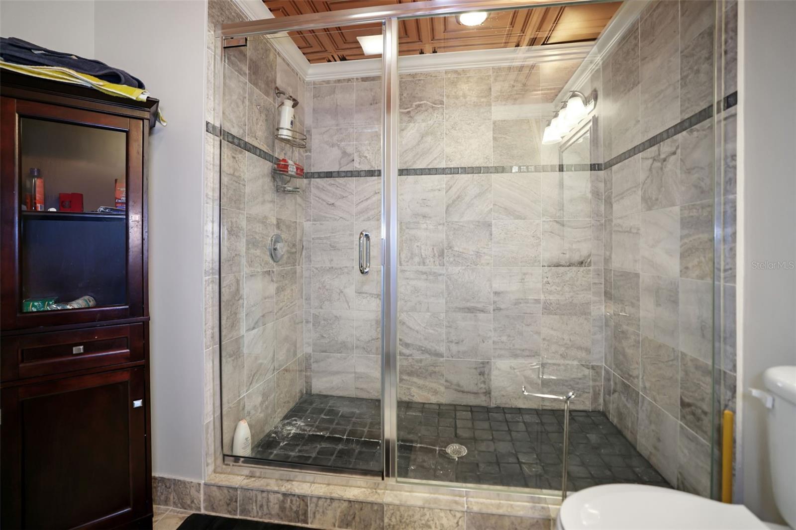 DREW PARK RE OF - Commercial Sale