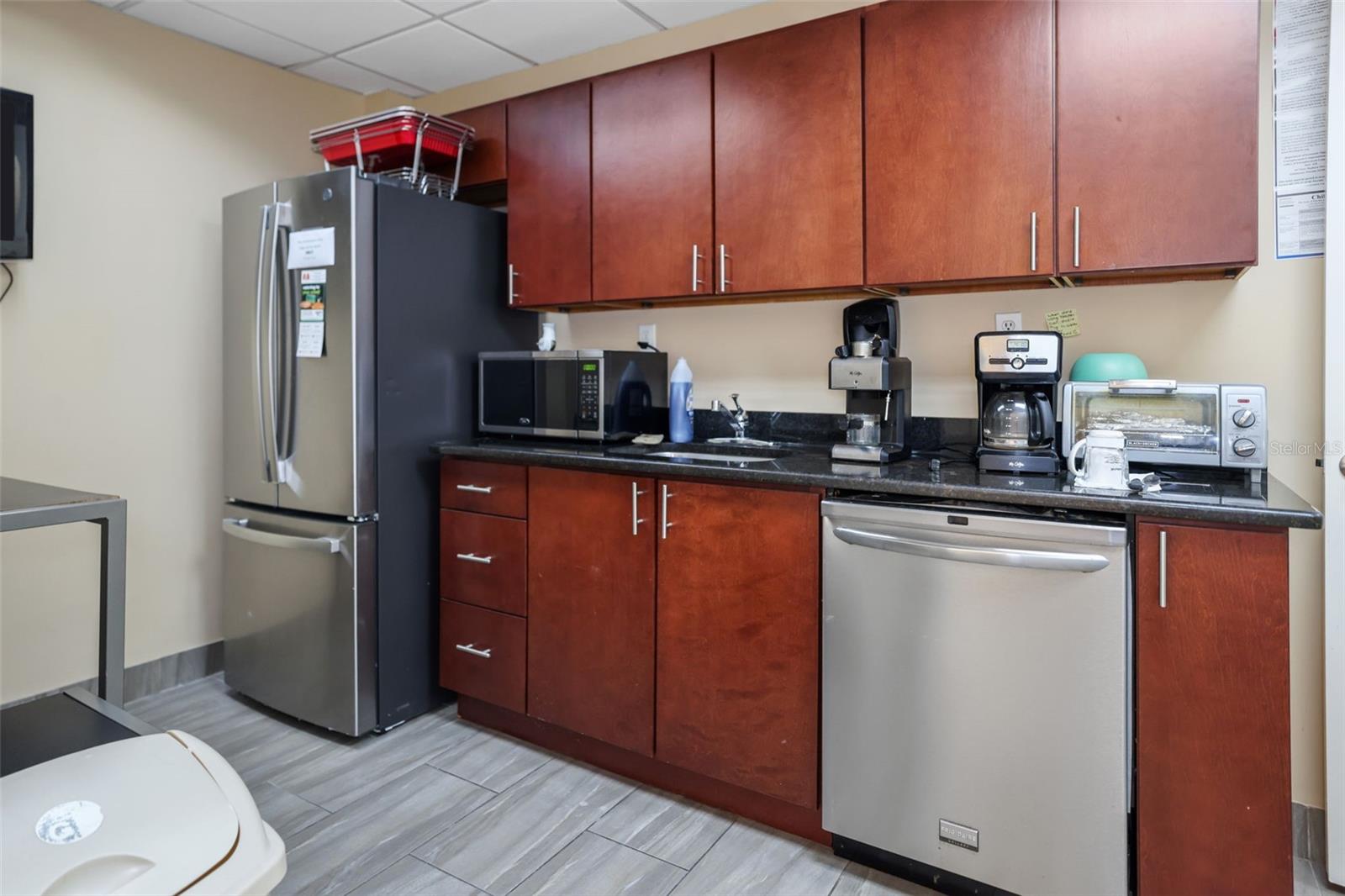 DREW PARK RE OF - Commercial Sale