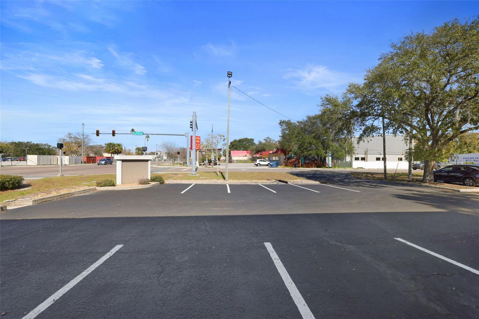 DREW PARK RE OF - Commercial Sale