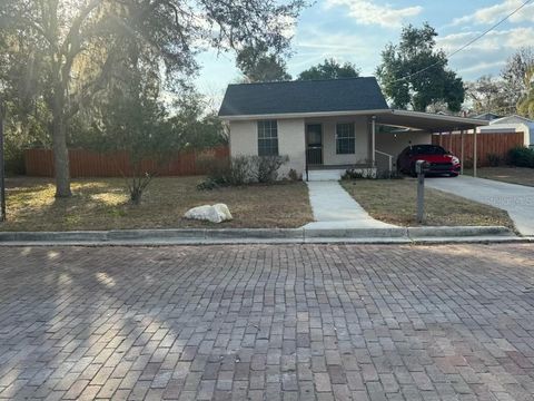 Photo of 13841 12th Street, Dade City, FL 33525 (MLS # GC538817)