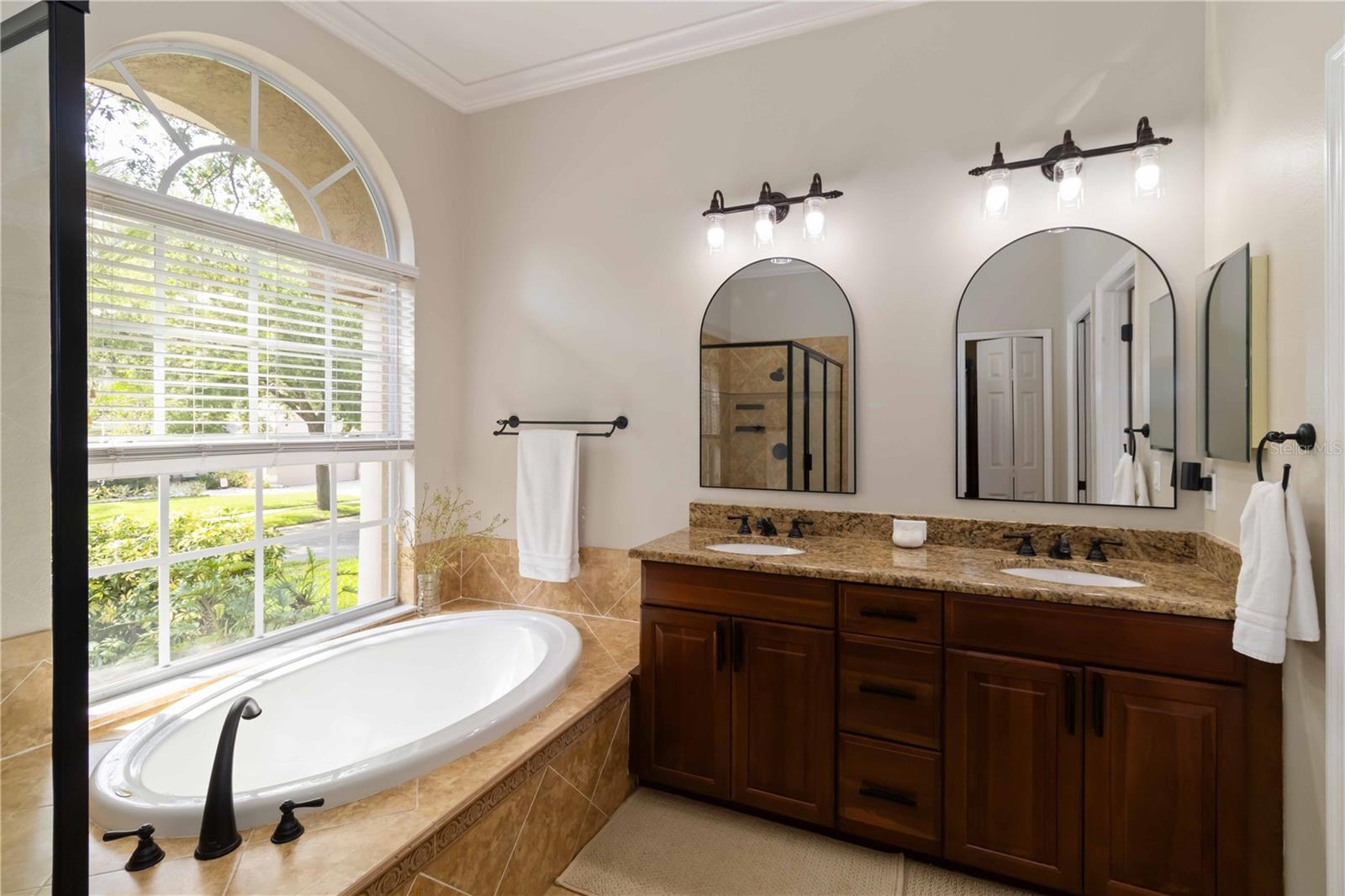 RIDGE CREST SUB UNITS - Residential